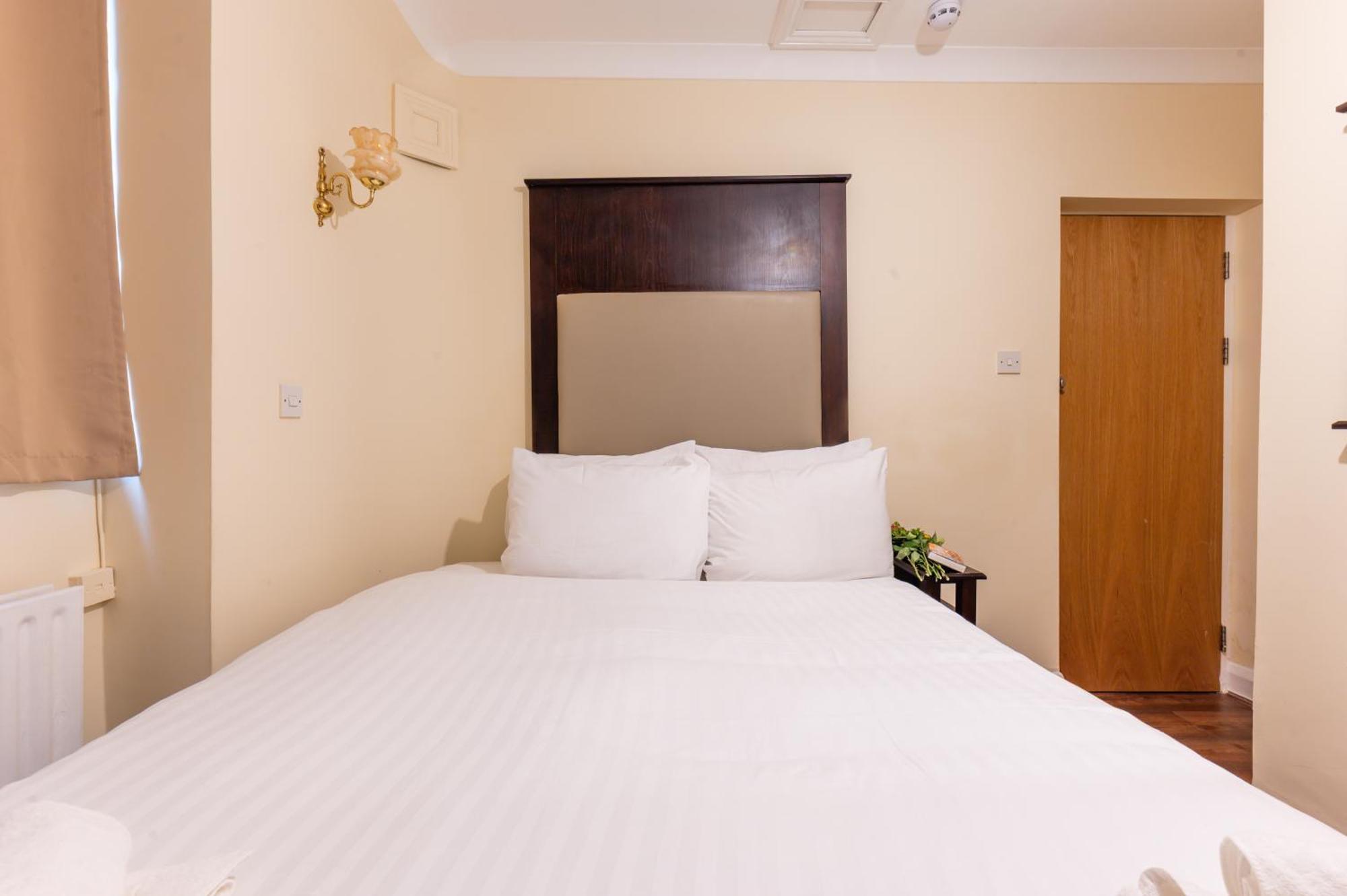 Astoria Guest house